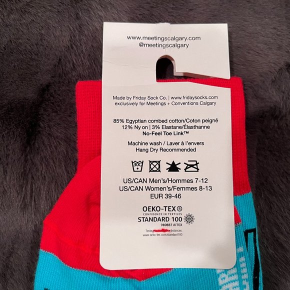 Calgary Canada Skyline & Mountain Themed Socks - Blue & Red - Picture 5 of 5